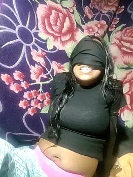 cuty-queen online show from April 27, 4:59 pm