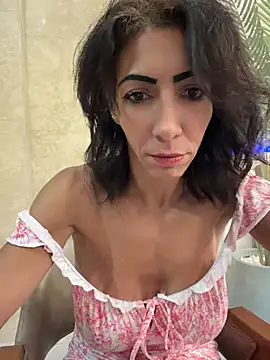 Yasmiinee online show from June 24, 7:24 pm