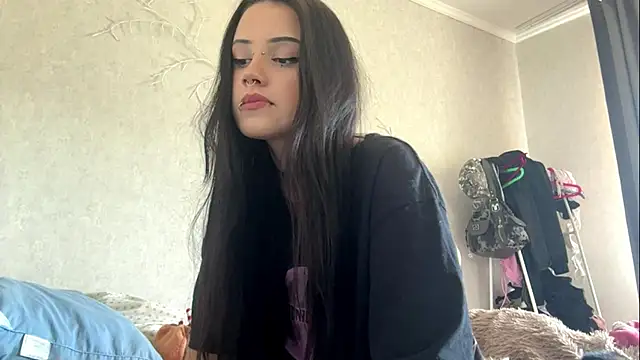 LouisePavlides online show from May 28, 1:31 pm