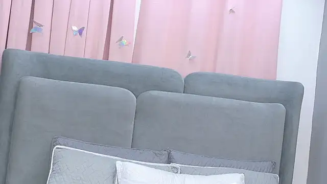 Serenne  online show from May 9, 4:58 am