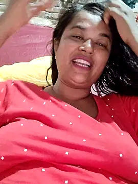 Gulapi N online show from May 18, 8:31 am