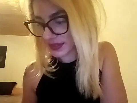 Snapshot of Goddess-Anne chatting on June 12, 7:55 pm Goddess-Anne online show from June 12, 7:55 pm