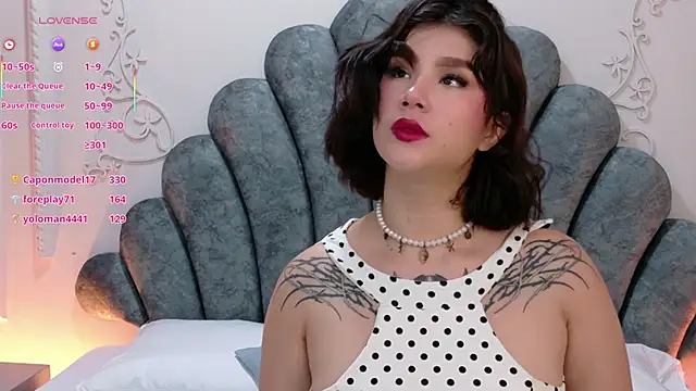 Emily-Cooper- online show from June 16, 12:17 pm