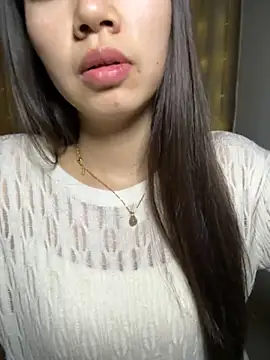 xixi-22 online show from April 29, 1:25 pm