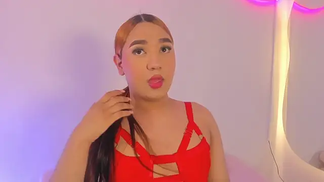 LiaCampbell  online show from April 28, 8:13 pm