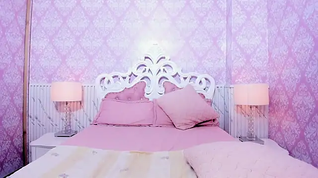 Miabloom19  online show from June 27, 5:41 am