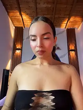 catalina lafer online show from June 12, 2:03 pm