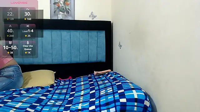 LUCYXS1 online show from June 5, 12:33 pm