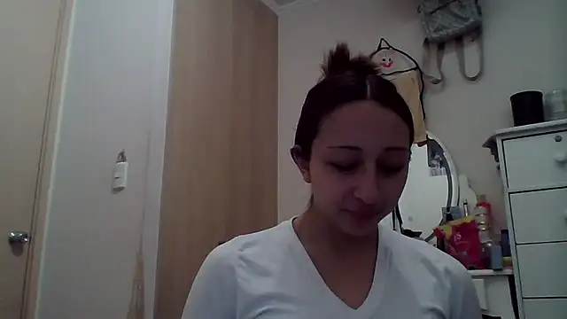 010874 online show from July 3, 5:02 am