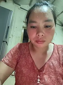 Banana-zz online show from August 2, 3:15 pm