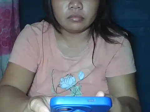 MommyKaye30 online show from July 24, 7:33 pm