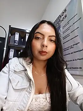 JENNIFER  03 online show from July 16, 6:12 pm