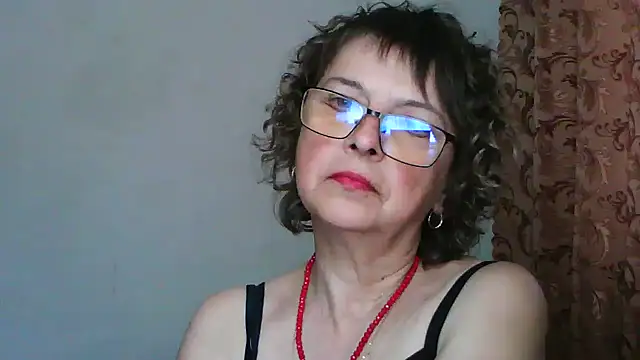 ElizabethGorden online show from June 5, 11:05 am