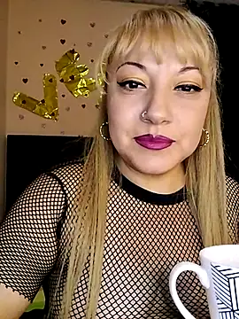 Venuss Milf online show from July 2, 10:21 am