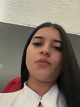 Xhelen 1 online show from June 20, 9:29 pm