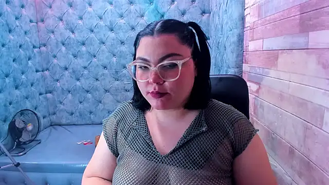 Sweet Nova  online show from May 19, 11:50 am