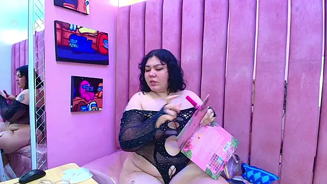 Sweet Nova  online show from June 15, 3:07 am