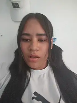 AntonellaMonroew online show from May 24, 9:14 pm