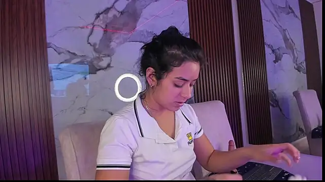 GabyHott  online show from July 7, 2:14 am