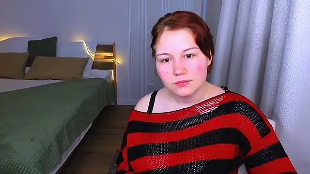 MiaLacrice online show from June 7, 3:24 am