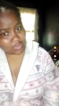 ChubbyMidgetxxx19 online show from July 23, 9:50 am