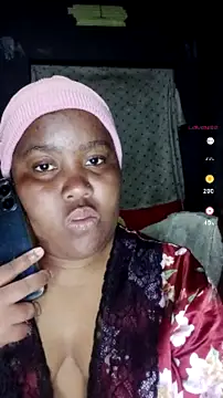 ChubbyMidgetxxx19 online show from July 8, 7:05 pm