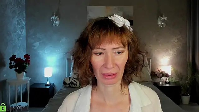 gracekellyyy online show from July 1, 4:01 am