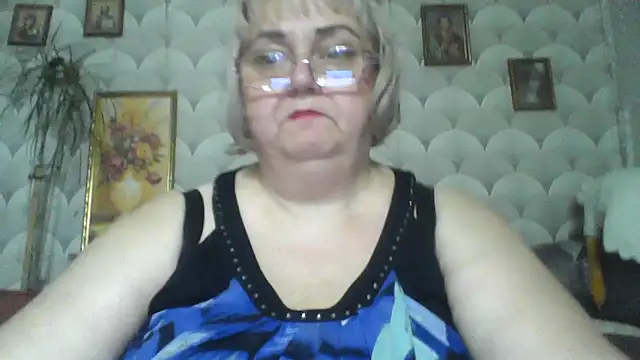 MarinaFarina53 online show from June 6, 7:03 am