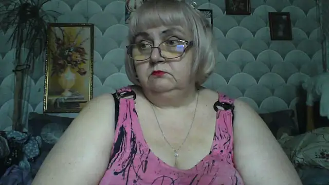 MarinaFarina53 online show from June 18, 11:59 am