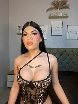 DanikaLovve online show from August 8, 4:48 pm