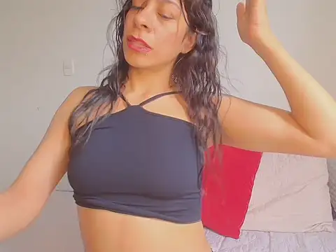 Andrea  gomez online show from May 20, 6:16 pm