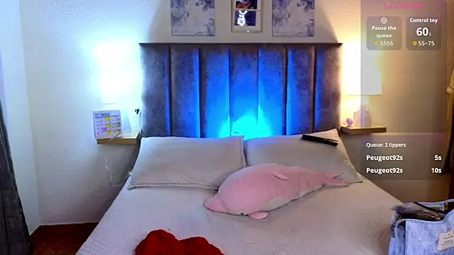 Victoria Hils online show from July 13, 11:16 pm