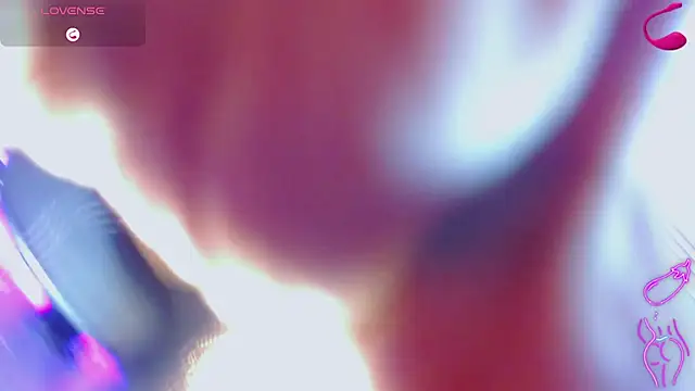 Deivelys online show from June 1, 7:48 pm