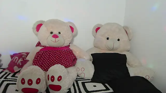 Natalia Dahlia online show from July 6, 9:28 pm