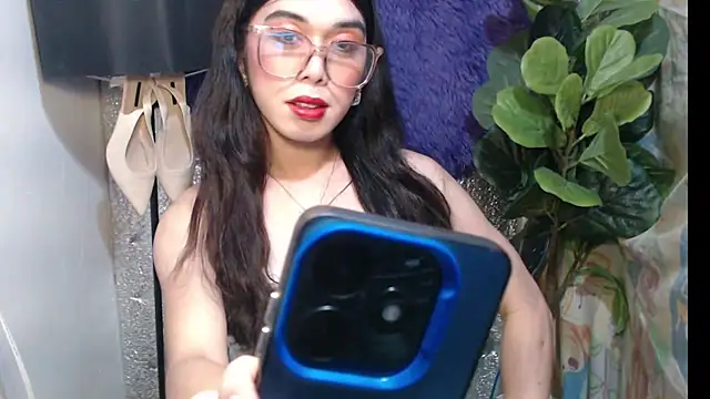 RoseAmarie online show from June 28, 12:23 pm