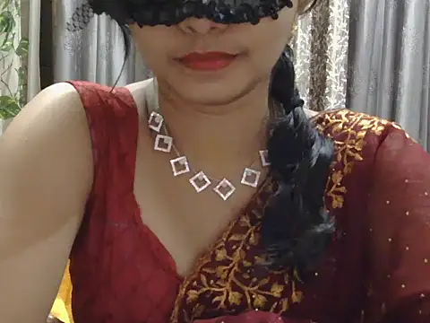 Butterflyy9 online show from August 4, 4:57 pm