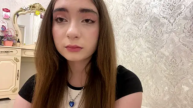Rosie Sweety online show from June 4, 4:33 pm