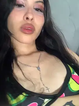 Nayla 19 online show from May 30, 12:41 am