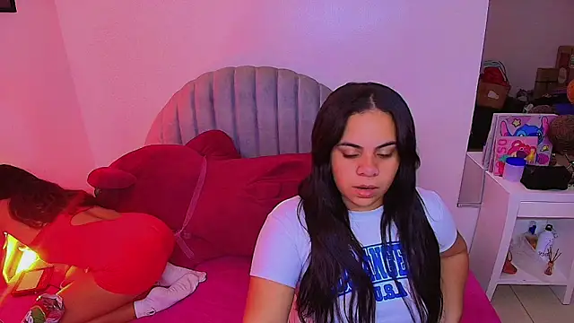 your favorite girls online show from June 7, 5:25 am