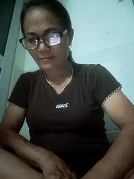 Vieekee online show from August 8, 3:31 pm