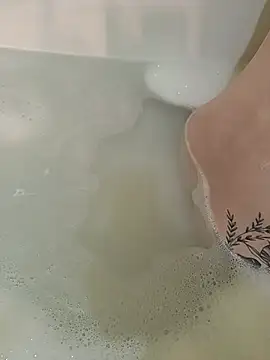 Lovesex329 online show from July 19, 9:28 pm