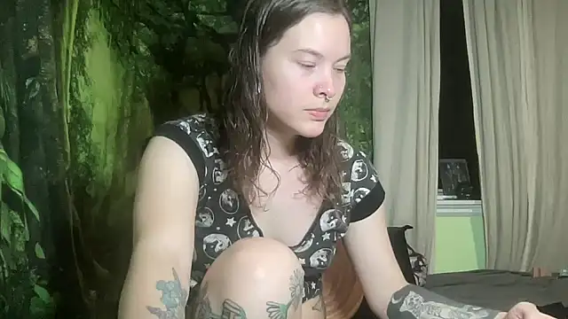 mo0ngoddess online show from February 5, 3:53 am