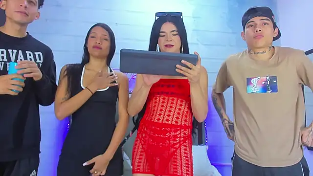 FRIENDS CURIOUS online show from May 14, 1:00 am