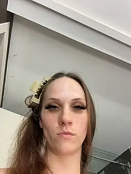 officialstormi online show from May 24, 5:06 am