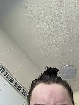 lucyxoxq online show from May 26, 12:37 pm