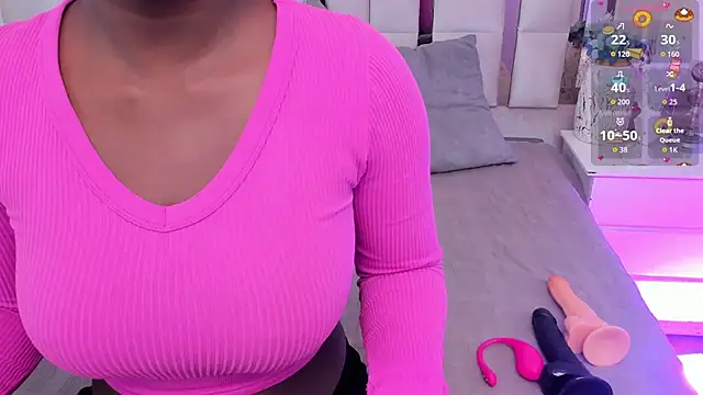 SophiaScottX online show from June 15, 7:47 pm