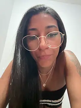 julia hoot online show from May 15, 11:51 pm