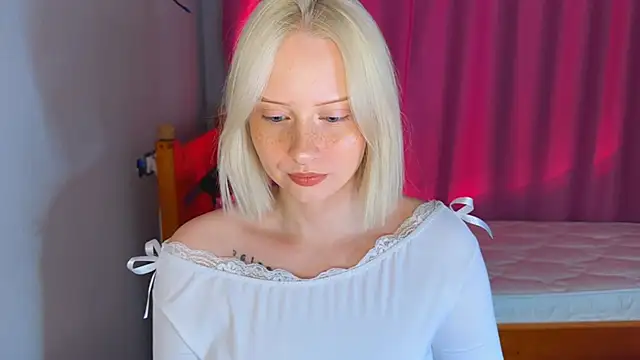 angelllisss online show from May 14, 2:45 pm