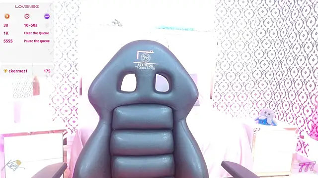 fiory tay online show from May 28, 7:01 pm