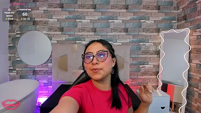 Amhira Tay online show from July 4, 7:21 pm